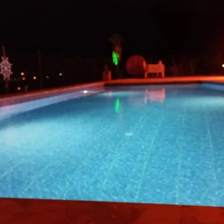 Apartamento Azize 5 *